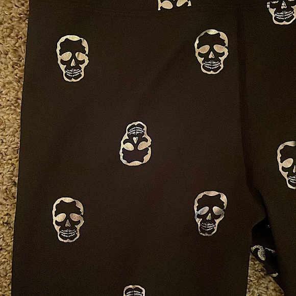 Nanette Lepore Silver Skull Leggings - Picture 5 of 8